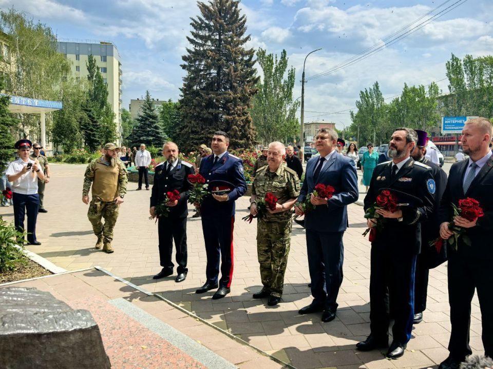 Виктор Водолацкий: Сегодня на территории Луганской Народной Республики состоялось долгожданное, значимое событие - Первый Большой круг Донских казаков, посвященный созданию Луганского казачьего округа в составе ВКО...