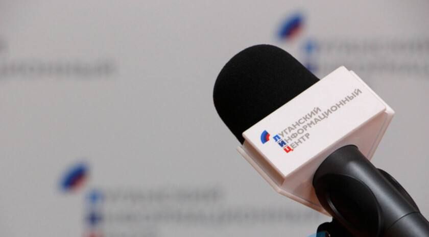 Глава ЛНР Леонид Пасечник поздравил работников средств массовой информации Республики с профессиональным праздником