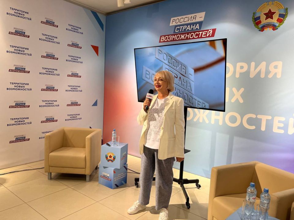 Наталия Пащенко: Сегодня в рамках "Серии мероприяиий для жителей Донбасса и Новоросии", я приняла участие во встрече со студентами Луганского государственного медицинского медицинского университета имени Святителя Луки...