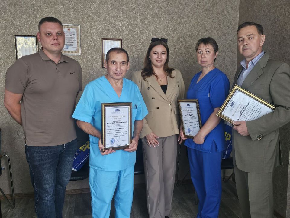 Галина Дуброва: Поздравления медикам Станично-Луганской ЦРБ с профессиональным праздником!