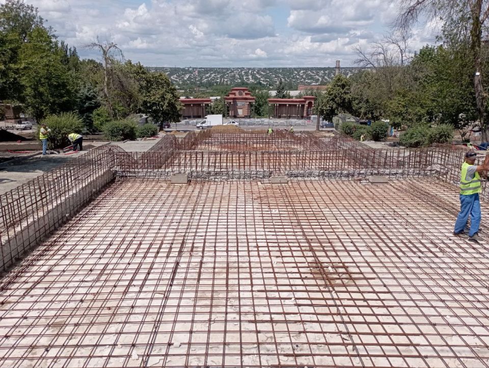 Московские специалисты продолжают восстанавливать Луганск