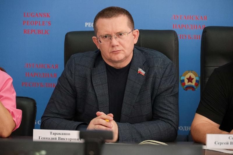 В Комитете по инфраструктуре обсудили восстановление и строительство жилищных объектов и социальной инфраструктуры