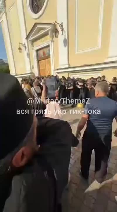 ��� � �����. ���� �������-�� ������������������ � ���� ����� �������, ������� ������ ��������� ����� � ���������, � ����� ������ �����������