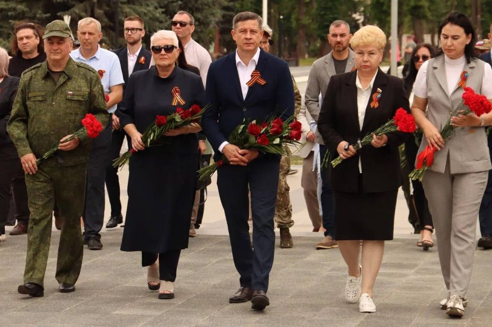 � �������� ��������� ����� � ��������� ������� ������� ������������� �����, �������� � ������������� ����� ���