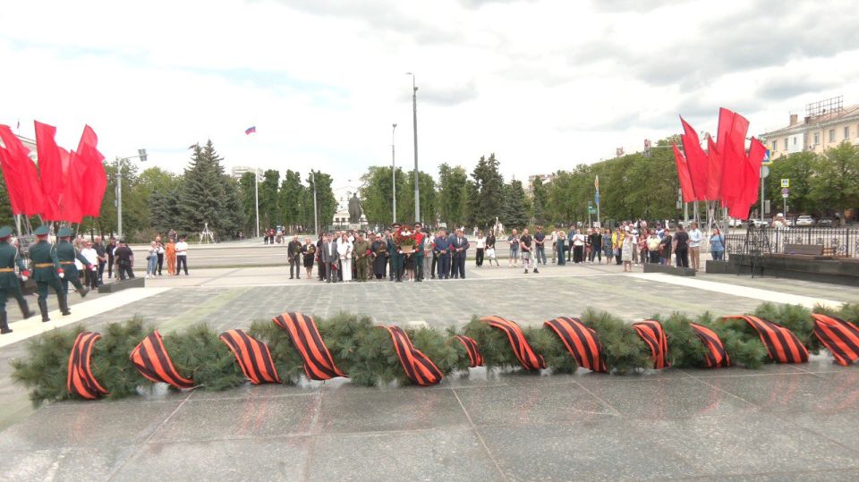 � �������� ��������� ����� � ������ ����� � ���� ������ � ������