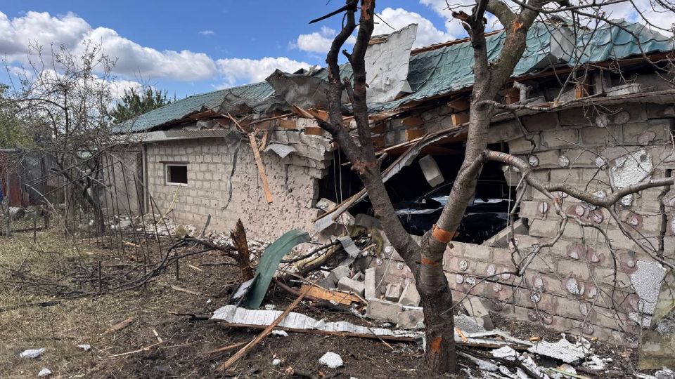 11 домостроений пострадали в результате массированной ночной атаки БПЛА по Луганску