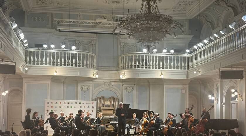 Группы молодых музыкантов из Луганской Народной Республики в четвертом сезоне Школы-фестиваля Леонида Лундстрема «Донбасский экспресс» возглавит Алена Кобзова — выпускница Академии Матусовского, которая ранее была участницей...