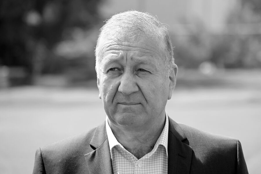 В результате взрыва в Луганске погиб экс-глава городской администрации Манолис Пилавов, сообщил источник "Известий"