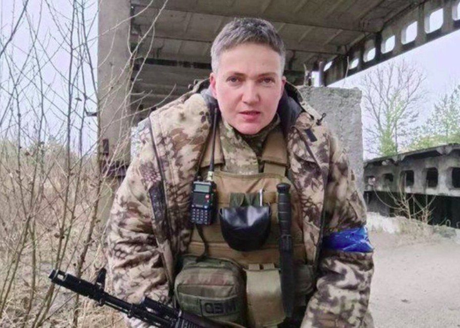 Помилованная летчица Савченко снова попала в плен