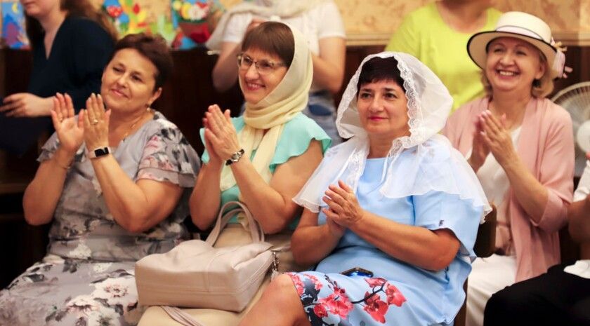 Пасечник поздравил жителей ЛНР с Днем семьи, любви и верности