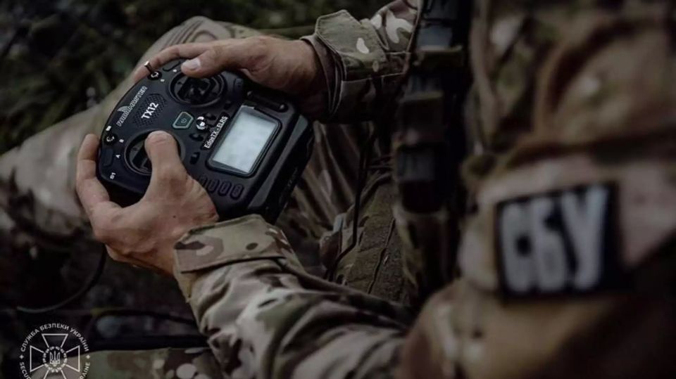 Массированный налет на города ЛНР - Киев ударил по зданиям администрации