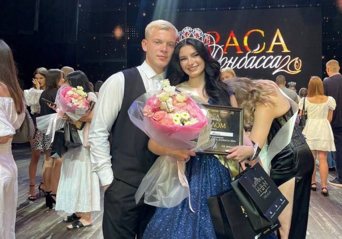 Студентка Антрацитовского института геоситем и технологий получила титул «II Вице-мисс Юная Краса Донбасса», а также одержала победу в номинации «Юная Мисс Интеллект» в региональном конкурсе красоты «Краса Донбасса - 2025»...