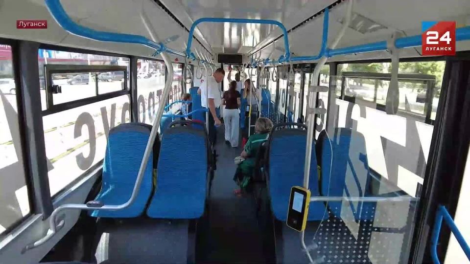 Два новых электробуса теперь будут курсировать по 155-му маршруту Луганска