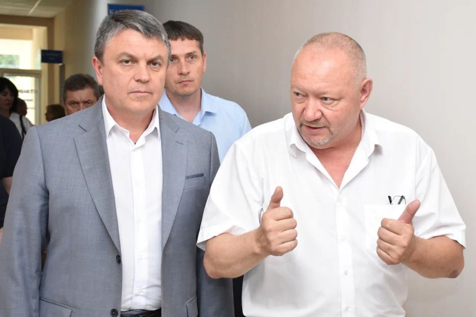 Около 130 защитников Отечества, получивших тяжелые увечья на поле боя, пользуются высокотехнологичными спортивными протезами производства Луганского протезно-ортопедического завода