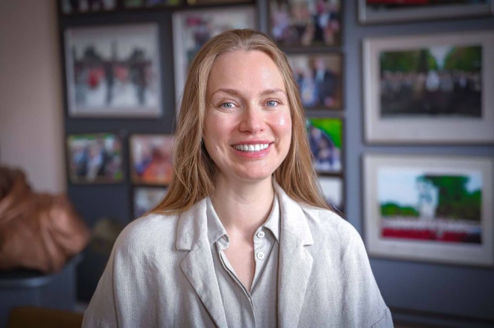 �������� ������ "����" �������� "�����" ����� ��������� (�������� "�����" � ����