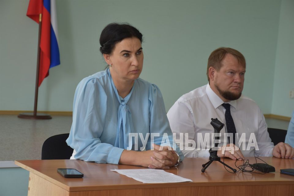 Яна Пащенко провела встречу с жителями Счастья