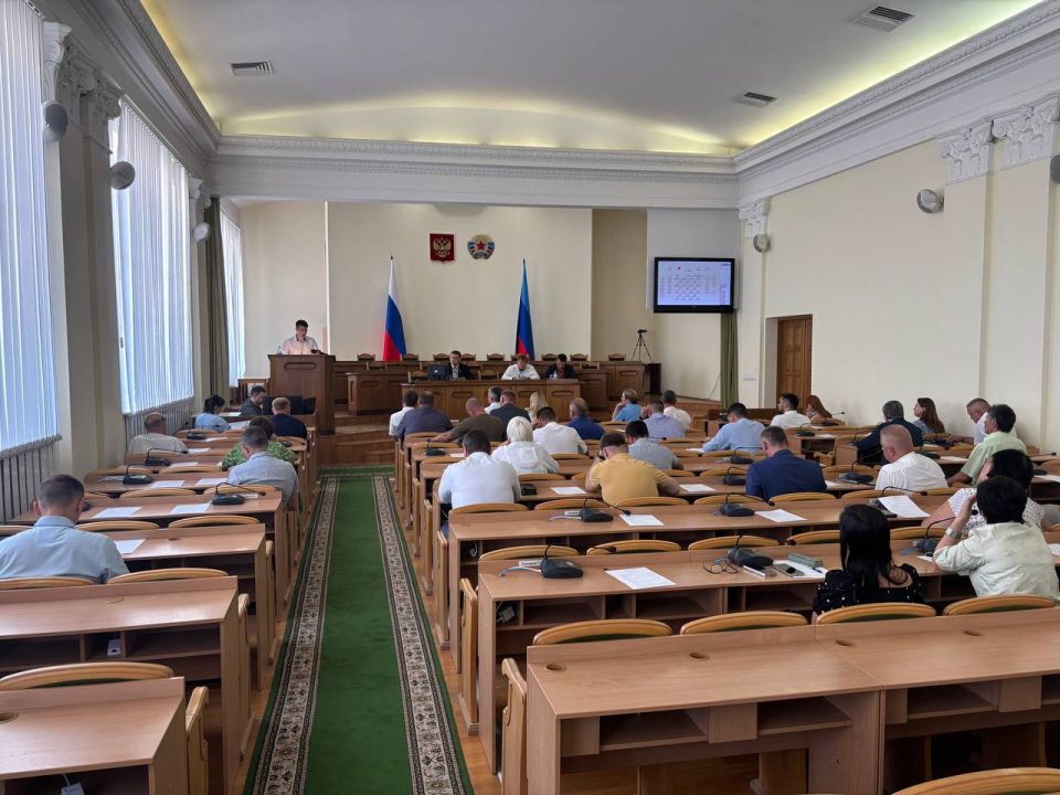 В следующем году в Ровеньках восстановят модульный спортивный зал