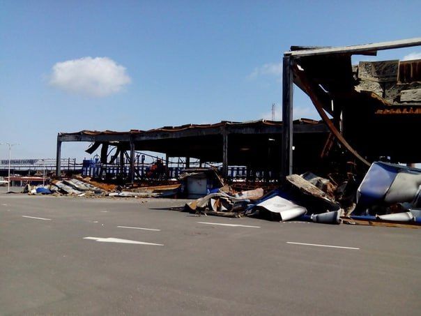 ВОПРОС-ОТВЕТ. Планируется ли строительство гипермаркета в Луганске, например, в районе сгоревшего «Эпицентра»? В ходе прямой линии с жителями Республики отвечает на вопрос министр промышленности и торговли ЛНР Владислав...