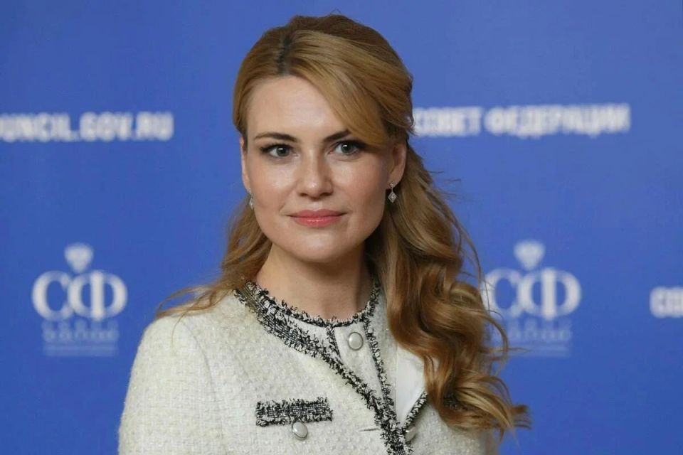         2027              ,   1  2023 