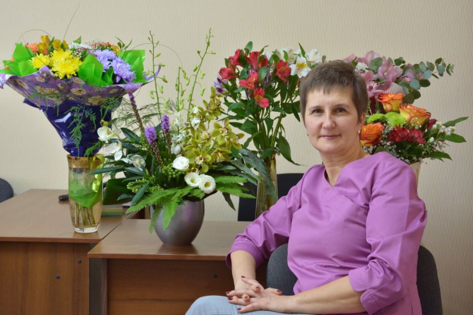 Благодарностью Президента Российской Федерации отмечена заведующая отделением ревматологии Луганской республиканской клинической больницы Ирина Покрышка, следует из опубликованного Указа