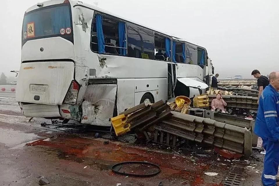 Пострадали 39 из 48 пассажиров: Власти ЛНР контролируют состояние здоровья пострадавших пассажиров под Тулой