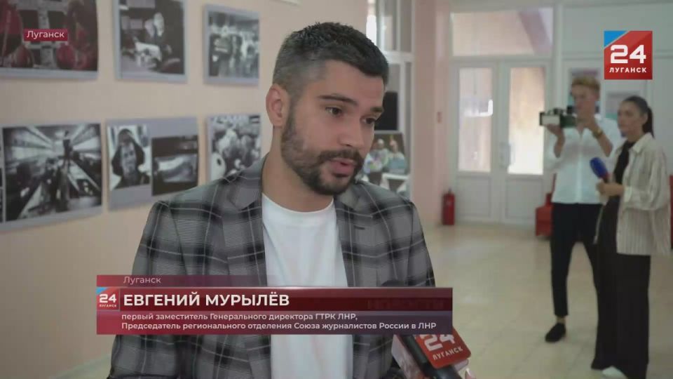 ����� 100 ��������� �� 50 ��������� ������� �� �������� � �������� ���������� ������� ������������, ����������������� ����� ������