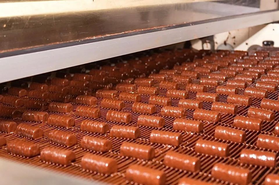 Луганская кондитерская фабрика «Лаконд» разрабатывает новое поколение сладких символов Донбасса