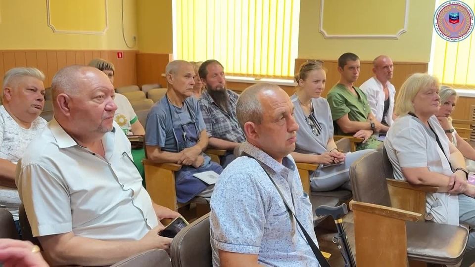 Луганский протезный завод наладил сотрудничество с компанией METIZ - лидером в области разработки и производства комплектующих и материалов для изготовления протезов нижних конечностей в России