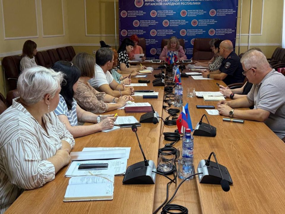 В ЛНР будут привлекать иностранных работников