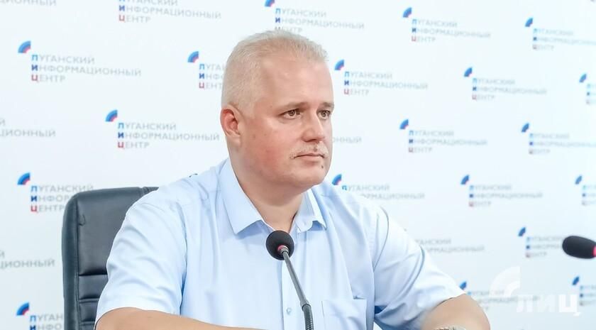 Жители ЛНР поучаствуют в национальной премии «Единой России» «Человек труда», проходящей впервые в рамках федерального проекта партии «Выбирай свое»