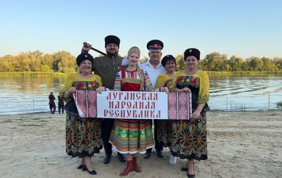 Любо, братцы, Любо!. Луганская Народная Республика приняла участие в X межрегиональном певческом фестивале «Песни над Доном», посвященном 80-летию Победы в Великой Отечественной войне и 300-летию образования Воронежской...