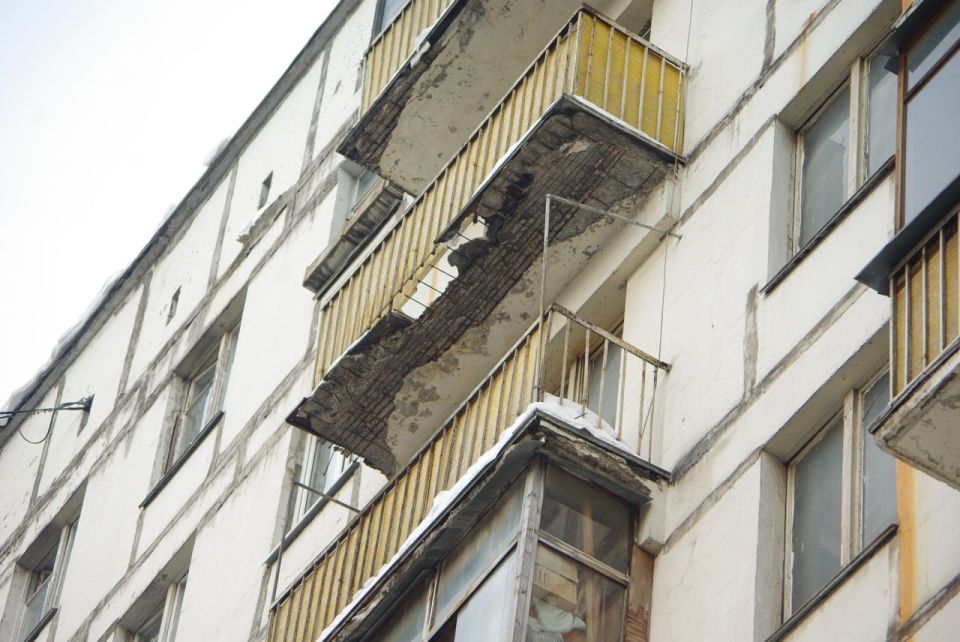 В Луганске контролируют ход капремонта жилых домов