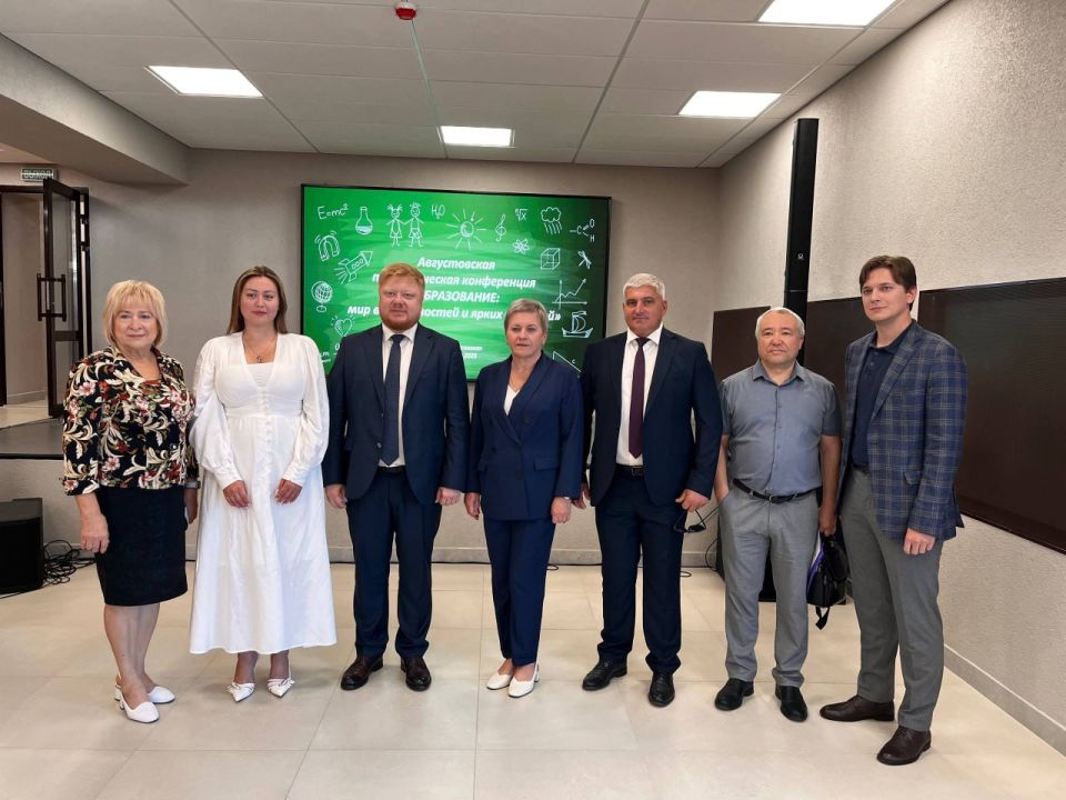 Иван Кусов: Продолжаются августовские педагогические совещания