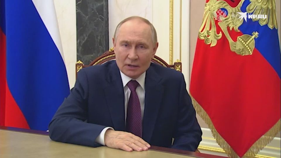 Шахтёры Донбасса – пример стойкости и надёжности: Путин поздравил горняков Донбасса