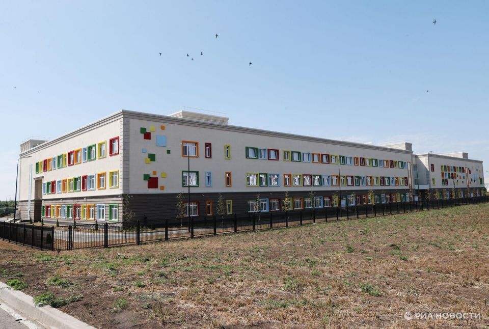 В России за шесть лет построили более 1,6 тысячи новых школ