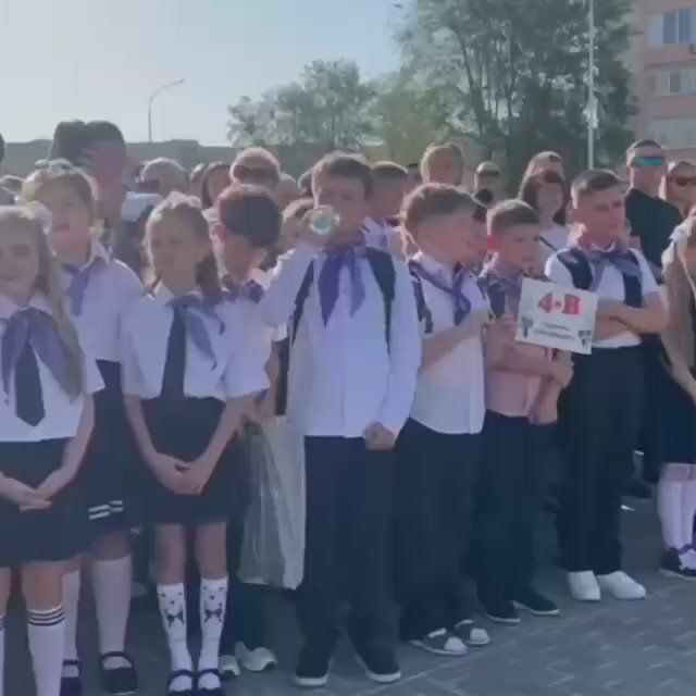 Иван Кусов: Вместе с Главой республики Леонидом Ивановичем Пасечником тоже посетил нашу новую красавицу – гимназию №60 имени 200-летия Луганска