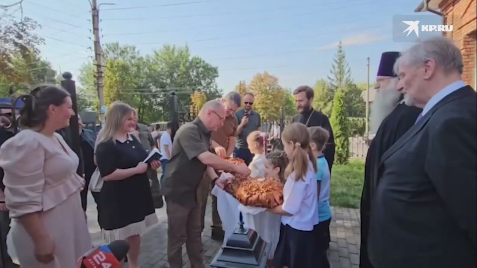 "Возвели на месте первой церковно-приходской школы Луганска":