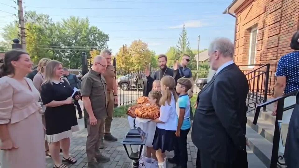  :            -      - 