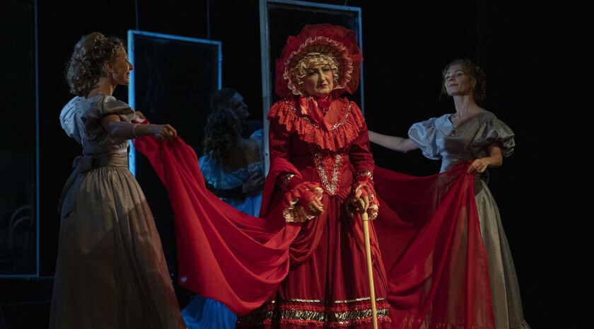 Артисты Луганского русского драмтеатра представят премьеры двух восстановленных спектаклей