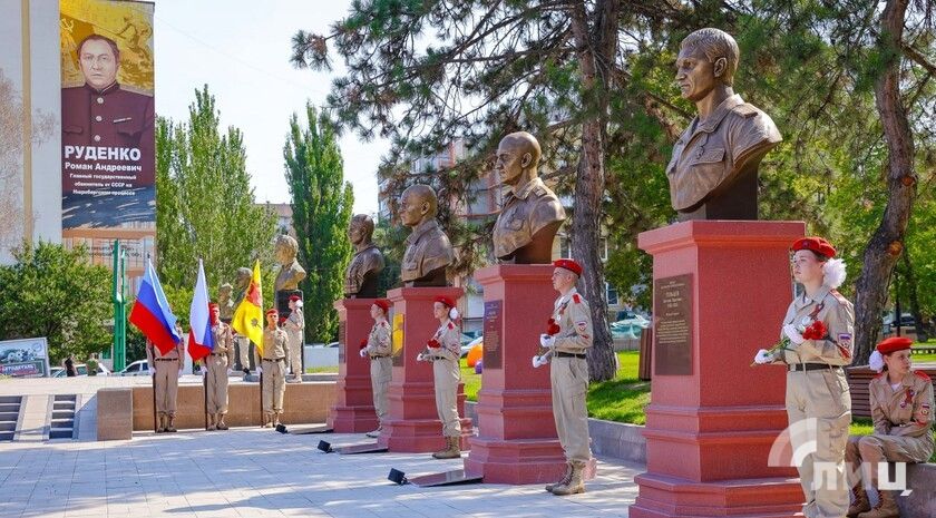 Аллея Российской Славы в Луганске увековечила память о десяти луганчанах-героях СВО