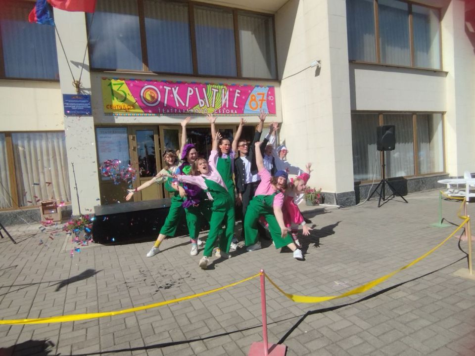 Под названием «В Солнечном городе» состоялось открытие 87-го театрального сезона в Луганском академическом театре кукол