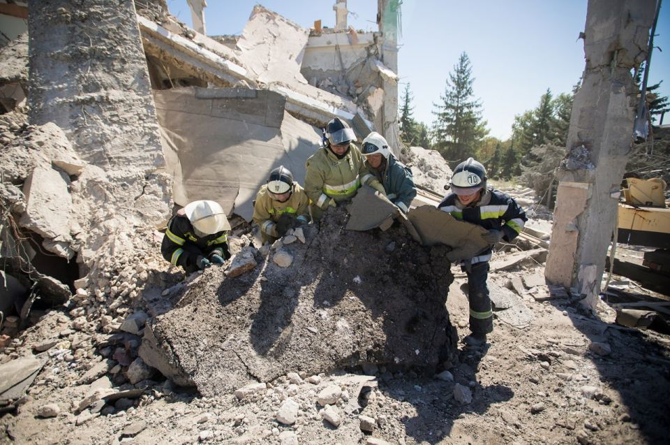 �� ����� � ��� �������� 52 ������