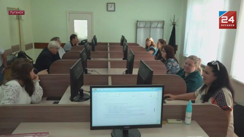Более 2 тысяч педагогов и управленцев прошли курсы в Луганском институте развития образования с начала года