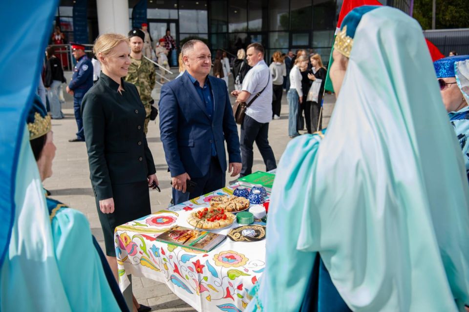 В Луганске состоялся Семейный фестиваль дружбы народов