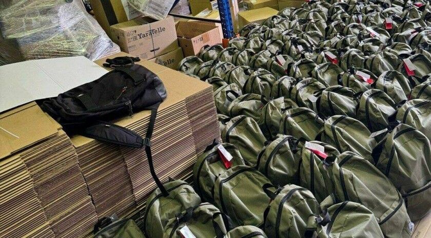 Татарстан передал детям Лисичанска и Рубежного две тыс. рюкзаков с канцелярией