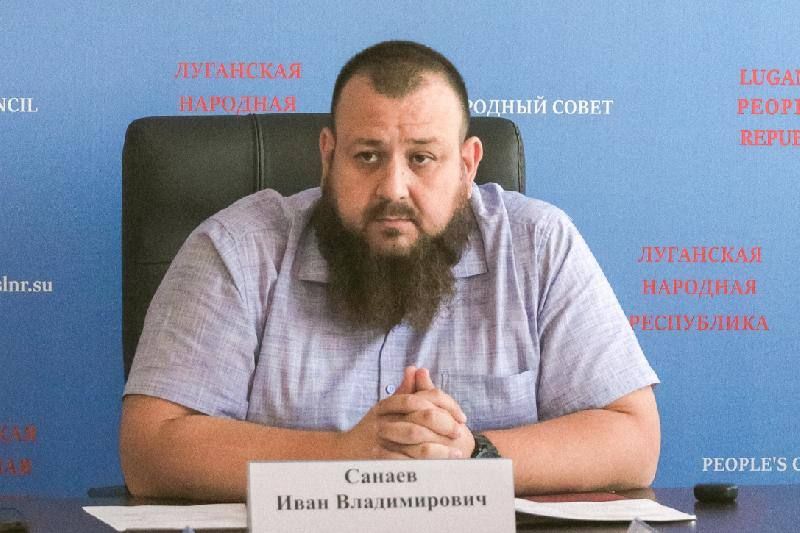  : 23             ,   ,    ,  ...