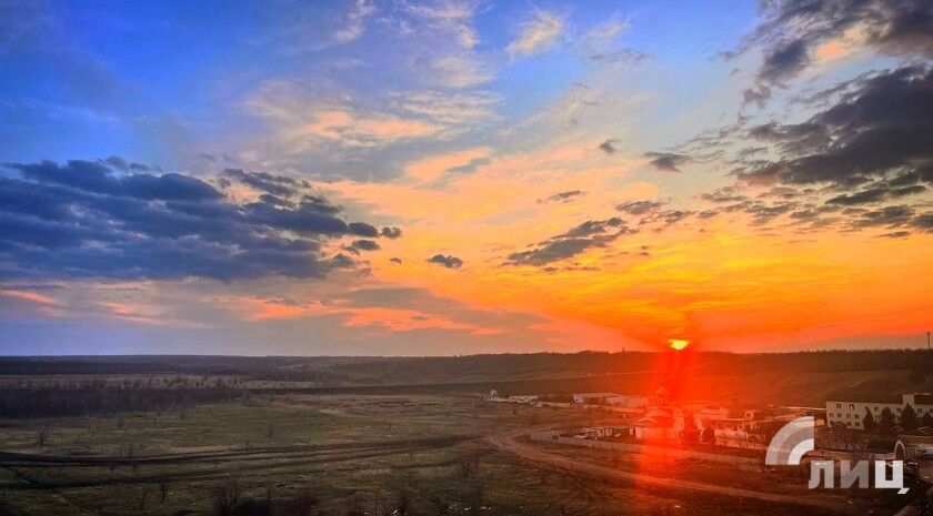 ��������� ������������ 28 �������� � ��� �� 19 �������� �����, ����� ���������