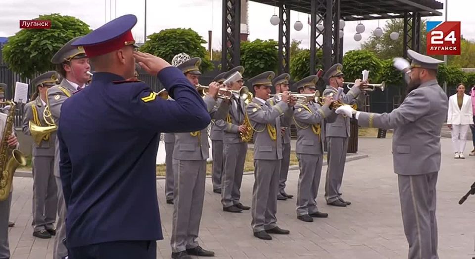 � �������� ������� ����������� ������� ������� � �������������� ������ �3 ���� ������: �����, �������, ���������������