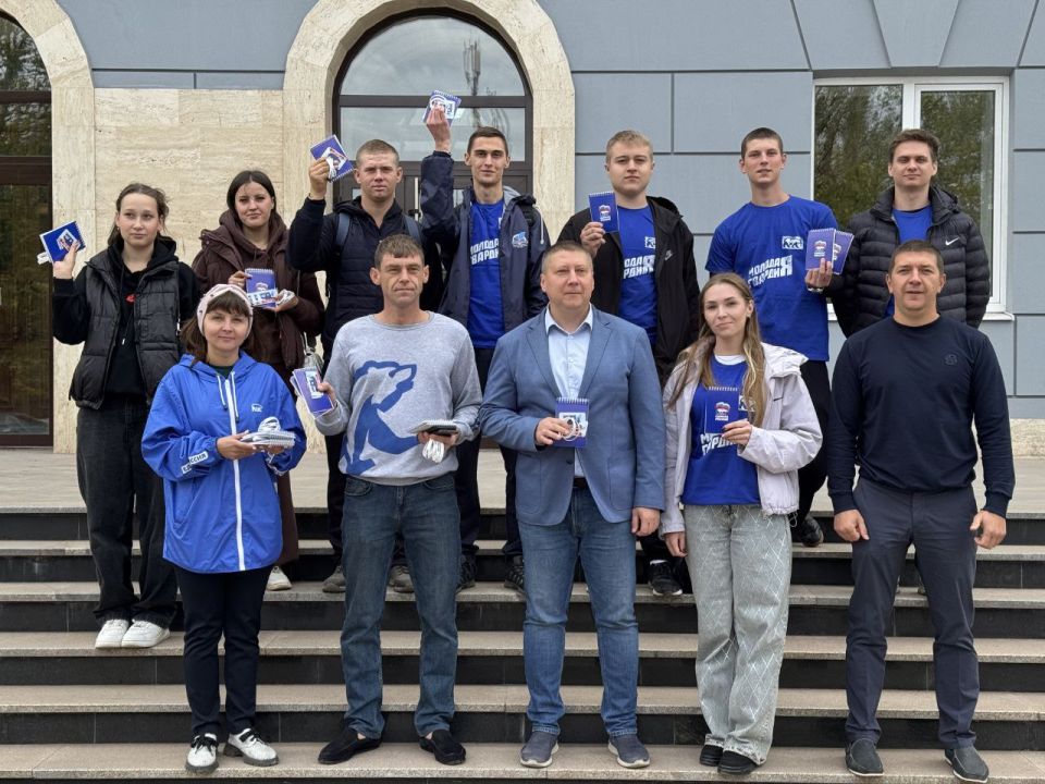 «Единая Россия» поздравила жителей республики с Днем воссоединения с РФ