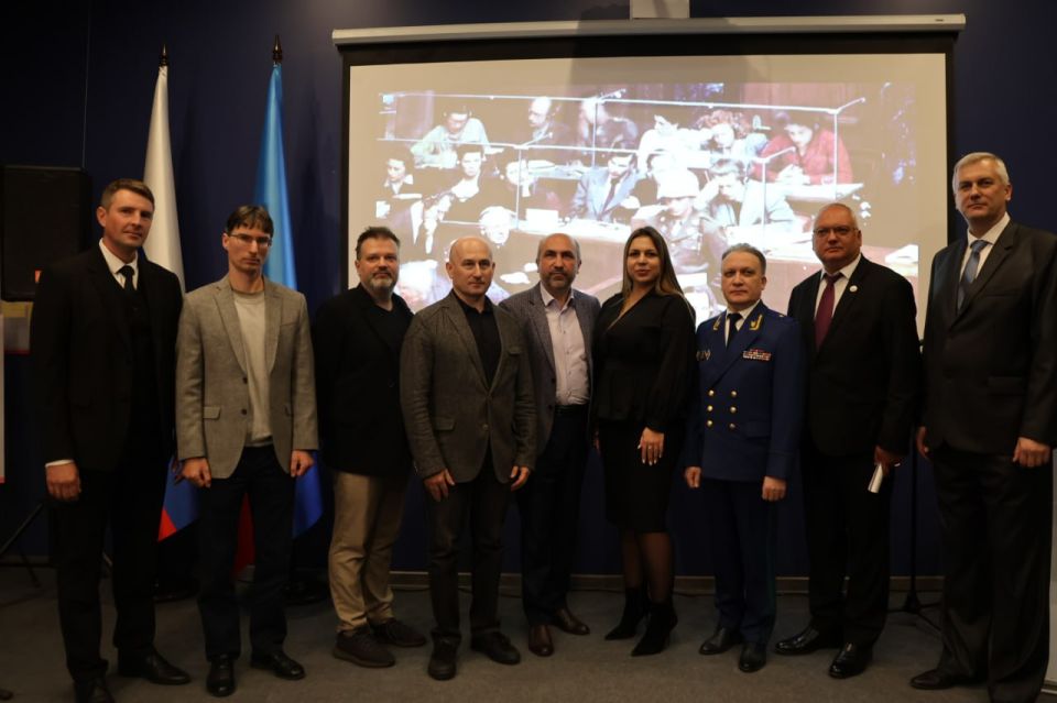 В Луганском краеведческом музее открылась планшетная выставка, посвященная историческому Нюрнбергскому процессу